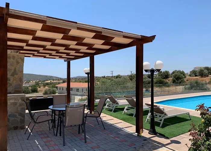 Magnolia Captains House With A Pool